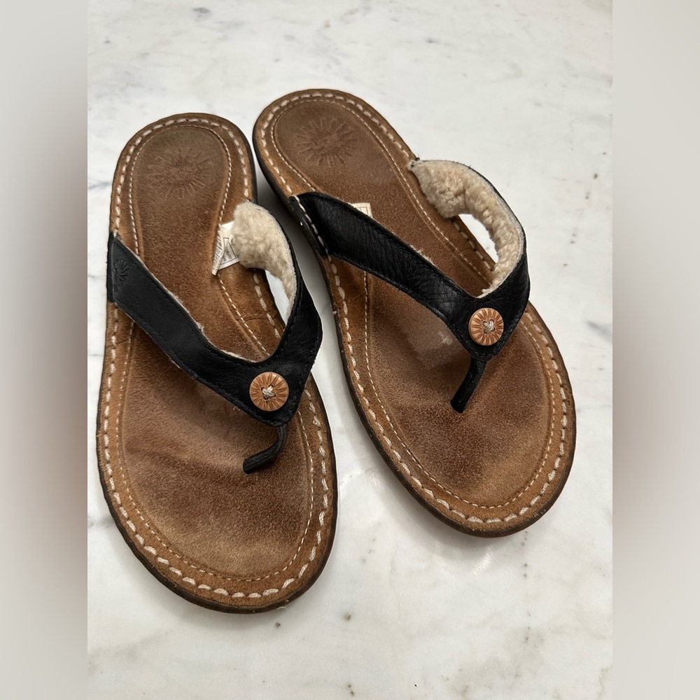UGG Label with Size Details